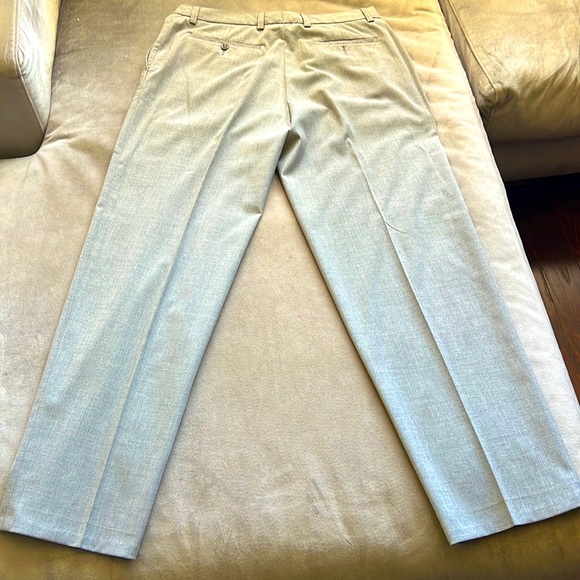 Kenneth Cole | Stretch | Size 34W x 32L | 64% Polyester 34% Rayon 2% Spandex - Picture 9 of 9